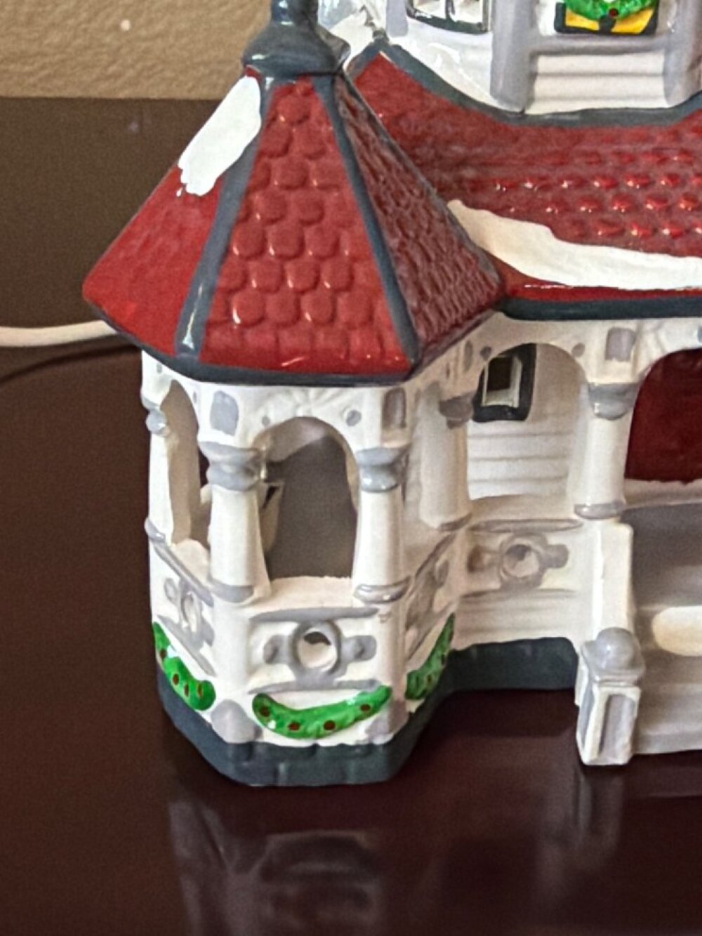 1990 Dept 56 Queen Anne Victorian Original Snow Village Lighted House #51578 - Picture 9 of 16